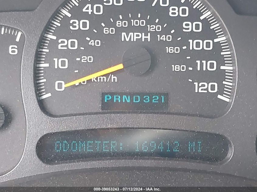 2004 Chevrolet Tahoe Ls VIN: 1GNEC13V84R157228 Lot: 39853243