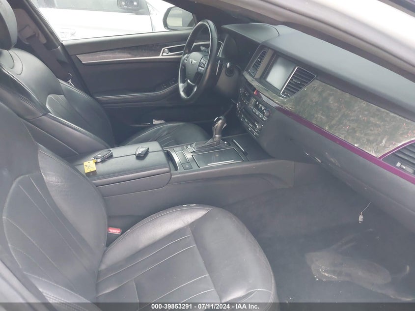 2015 Hyundai Genesis 3.8 VIN: KMHGN4JE5FU027998 Lot: 39853291