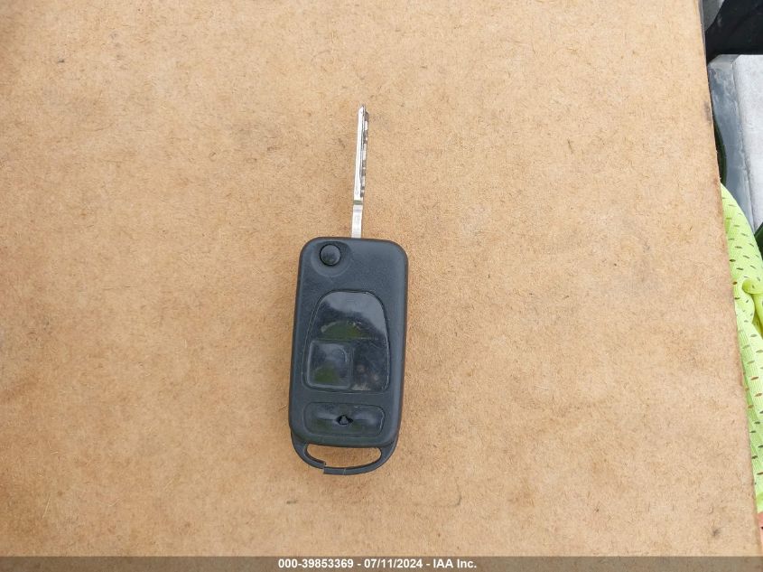 2011 Mercedes-Benz Sprinter 2500 High Roof VIN: WD3PE8CB1B5565563 Lot: 39853369