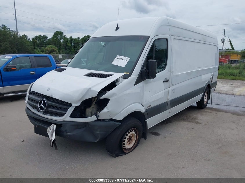 2011 Mercedes-Benz Sprinter 2500 High Roof VIN: WD3PE8CB1B5565563 Lot: 39853369