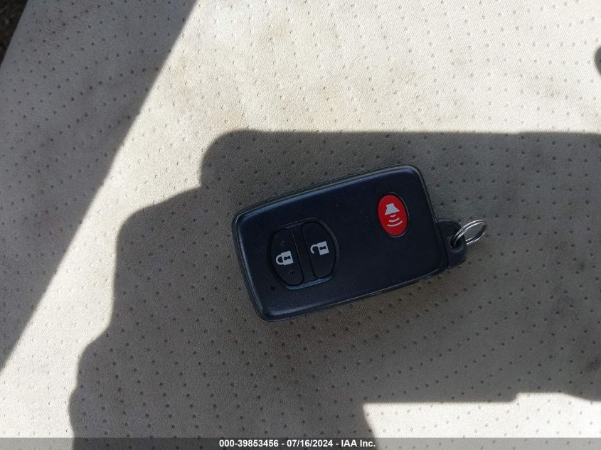 2015 Toyota Prius Two VIN: JTDKN3DU5F1864778 Lot: 39853456