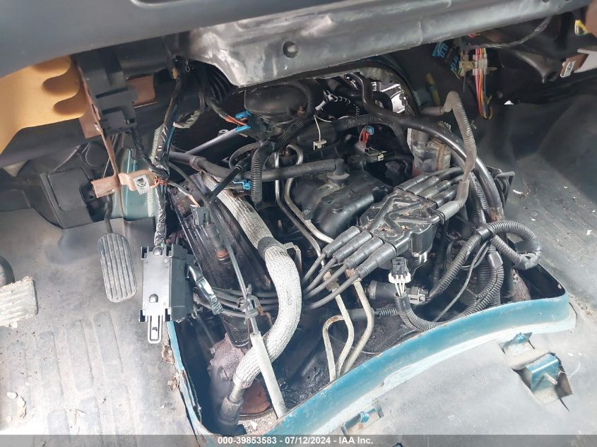 1998 GMC Savana Standard VIN: 1GTFG25R2W1085354 Lot: 39853583