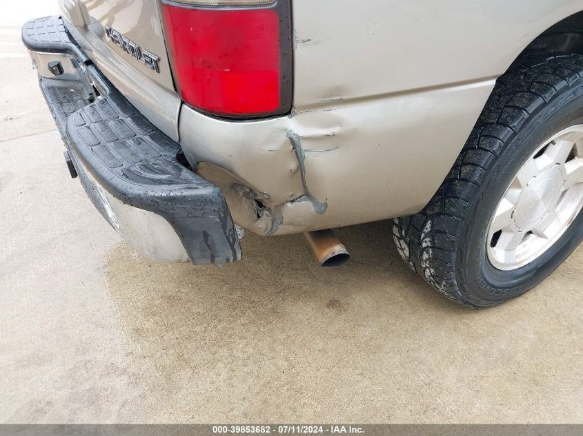 2001 Chevrolet Tahoe Lt VIN: 1GNEK13T71R146184 Lot: 39853682