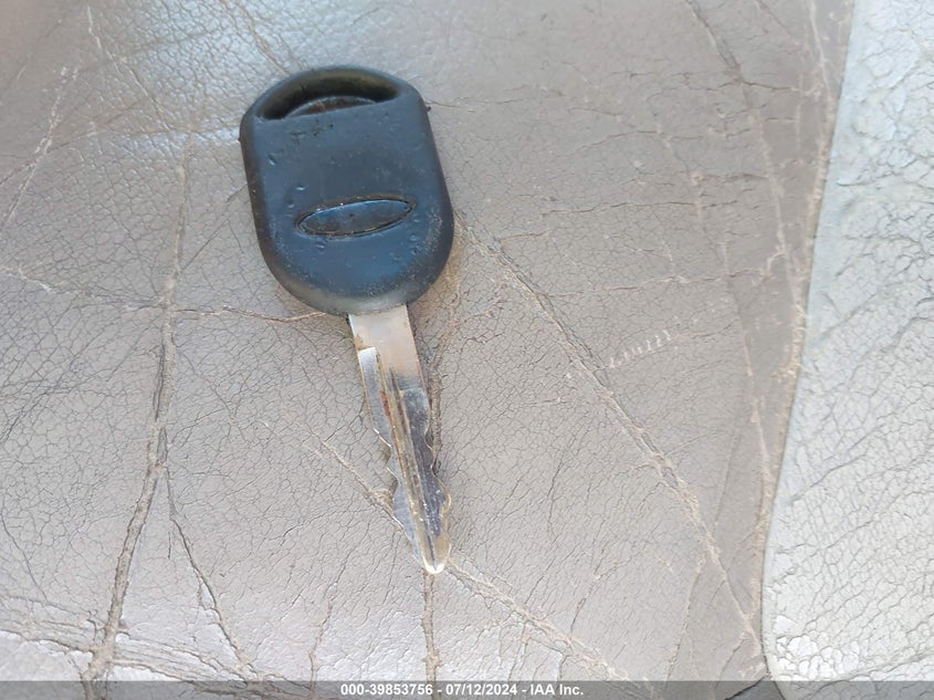 2003 Ford Expedition Eddie Bauer VIN: 1FMRU17W23LA26058 Lot: 39853756