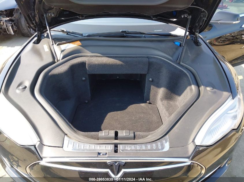 2013 Tesla Model S VIN: 5YJSA1CN1DFP05979 Lot: 39853835