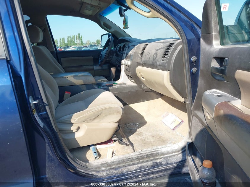 2008 Toyota Sequoia Sr5 5.7L V8 VIN: 5TDBY64A58S011169 Lot: 39853874