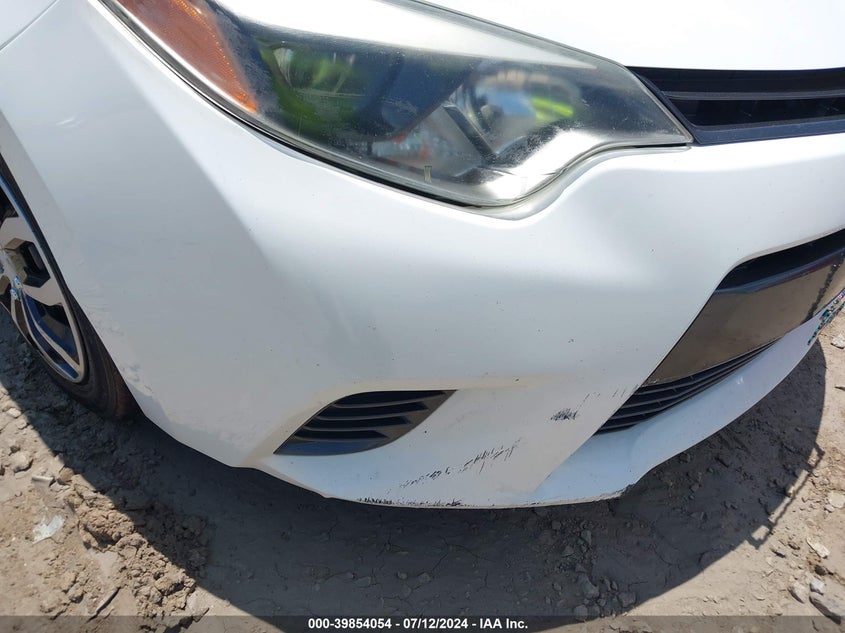 2015 TOYOTA COROLLA LE - 5YFBURHE3FP209099