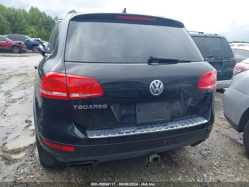 2014 VOLKSWAGEN TOUAREG 3.6L LUX - WVGEF9BP3ED010732