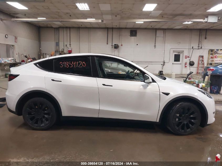 2023 Tesla Model Y Awd/Long Range Dual Motor All-Wheel Drive VIN: 7SAYGDEE7PA170782 Lot: 39854120