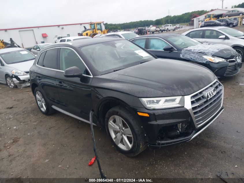 WA1BNAFY6K2096599 2019 AUDI Q5 - Image 1