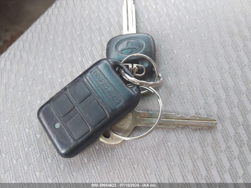 2005 Toyota Highlander VIN: JTEGD21A950132165 Lot: 39854622