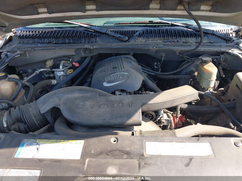 2001 Chevrolet Tahoe Ls VIN: 1GNEC13TX1J240703 Lot: 39854664