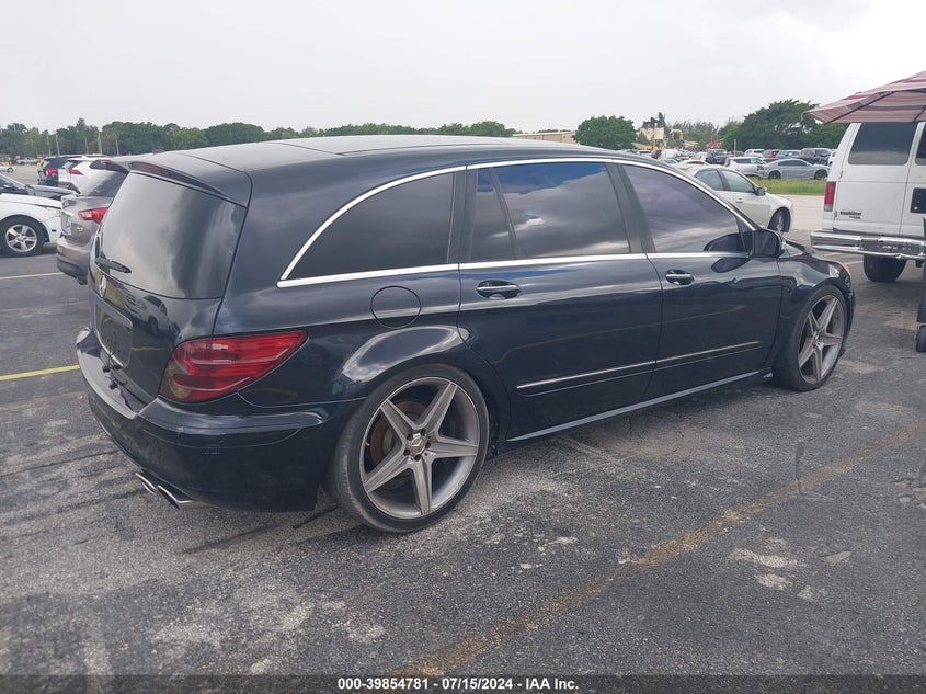 2007 Mercedes-Benz R 350 4Matic VIN: 4JGCB65E27A051353 Lot: 39854781