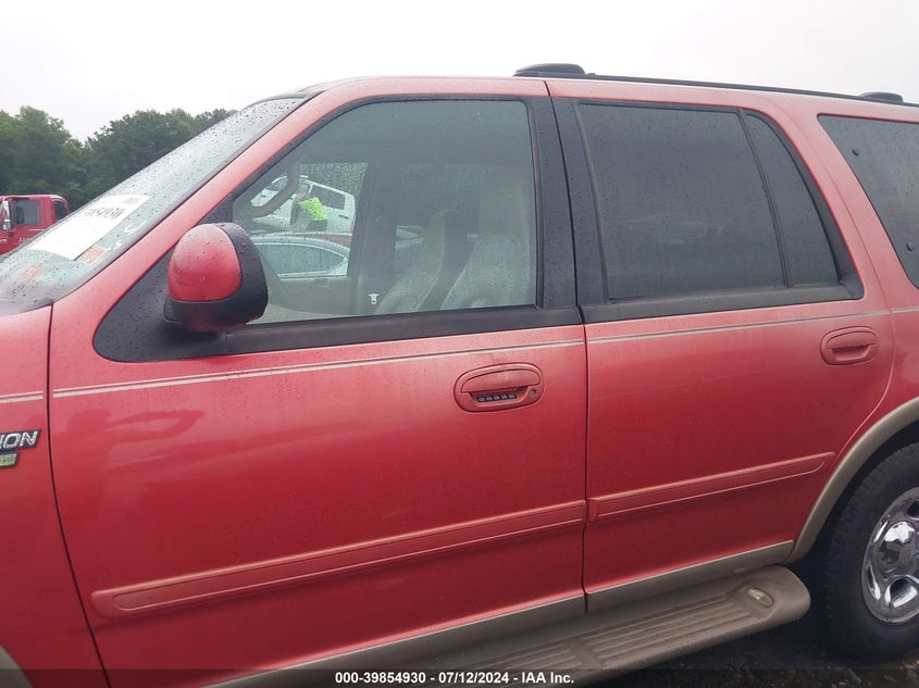 2002 Ford Expedition Eddie Bauer VIN: 1FMPU18LX2LA08806 Lot: 39854930