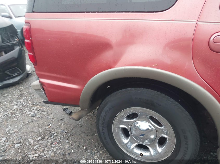 2002 Ford Expedition Eddie Bauer VIN: 1FMPU18LX2LA08806 Lot: 39854930