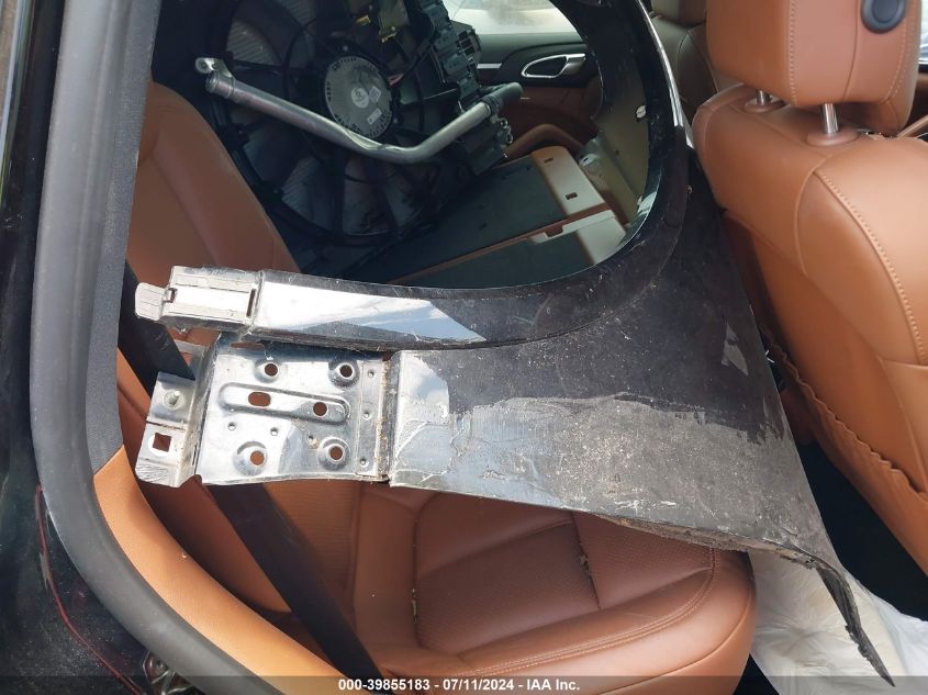 2017 Porsche Cayenne Platinum Edition VIN: WP1AA2A25HKA83985 Lot: 39855183