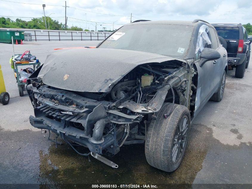 2017 Porsche Cayenne Platinum Edition VIN: WP1AA2A25HKA83985 Lot: 39855183