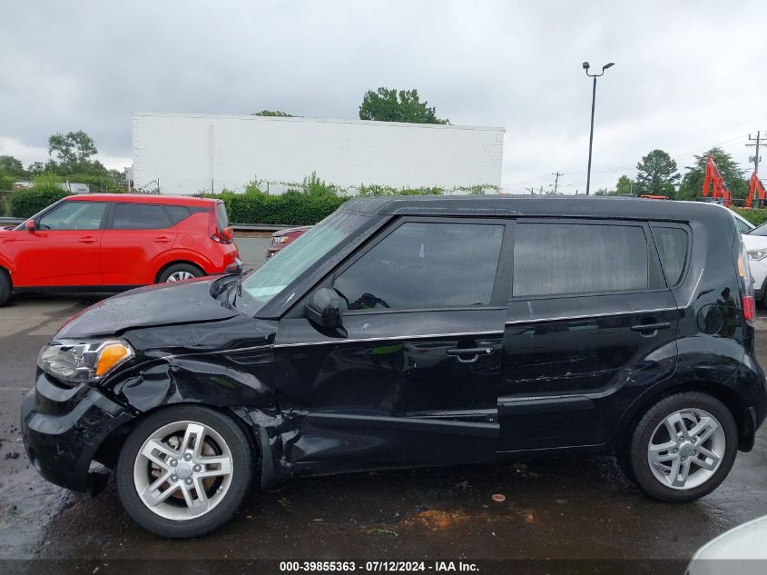 2011 Kia Soul + VIN: KNDJT2A25B7711453 Lot: 39855363