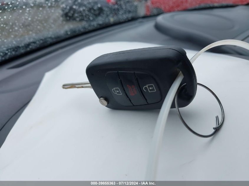 2011 Kia Soul + VIN: KNDJT2A25B7711453 Lot: 39855363