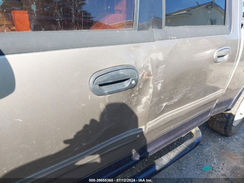 2001 Ford F-150 King Ranch Edition/Lariat/Xlt VIN: 1FTRW08L61KF90215 Lot: 39855365