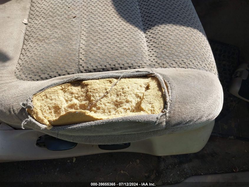 2001 Ford F-150 King Ranch Edition/Lariat/Xlt VIN: 1FTRW08L61KF90215 Lot: 39855365