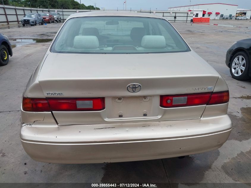 1999 Toyota Camry Le VIN: JT2BG22K6X0303947 Lot: 39855443