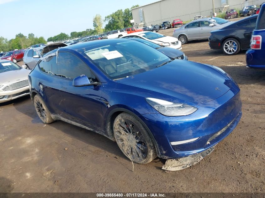 7SAYGDEF4NF439913 2022 TESLA MODEL Y - Image 1