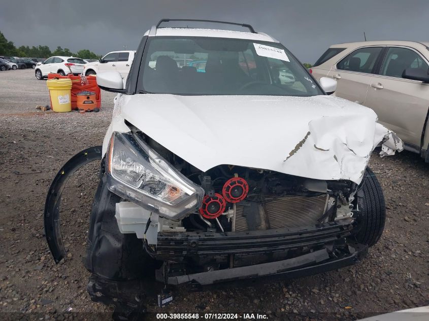 2018 Nissan Kicks Sv VIN: 3N1CP5CUXJL526079 Lot: 39855548