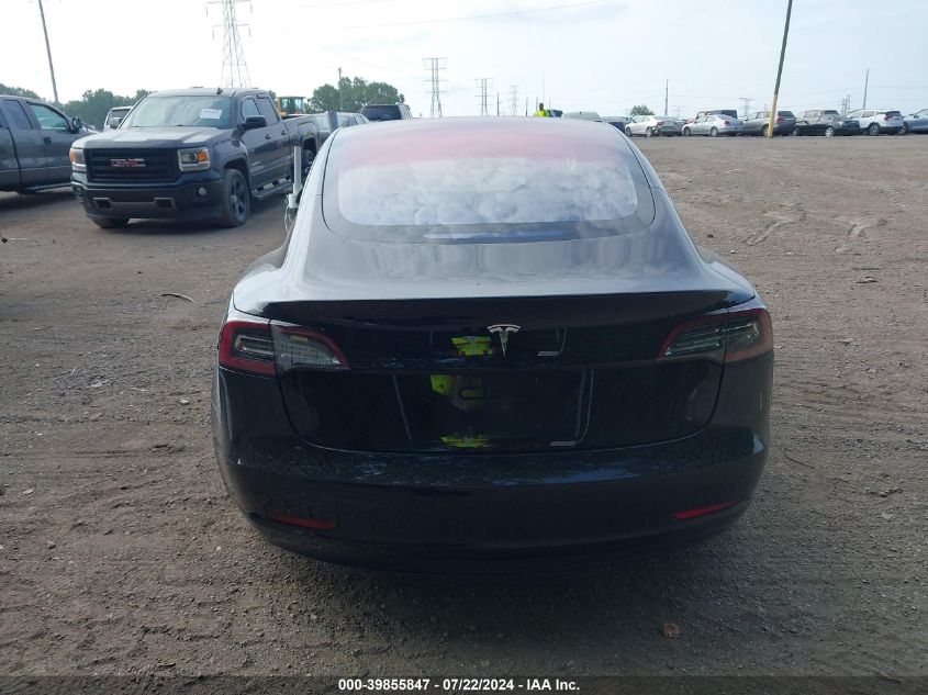 2018 Tesla Model 3 Long Range/Mid Range VIN: 5YJ3E1EA2JF013972 Lot: 39855847