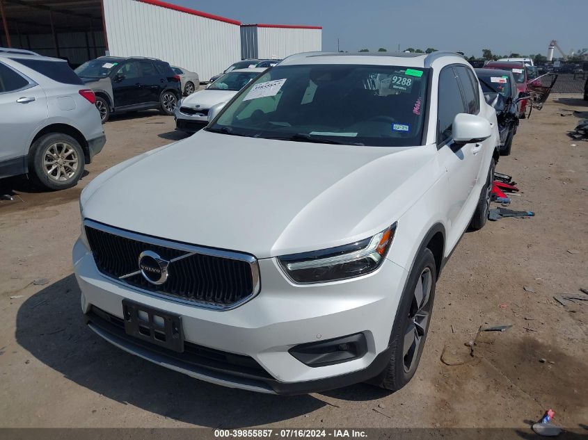 2021 Volvo Xc40 T5 Momentum VIN: YV4162UK8M2499552 Lot: 39855857