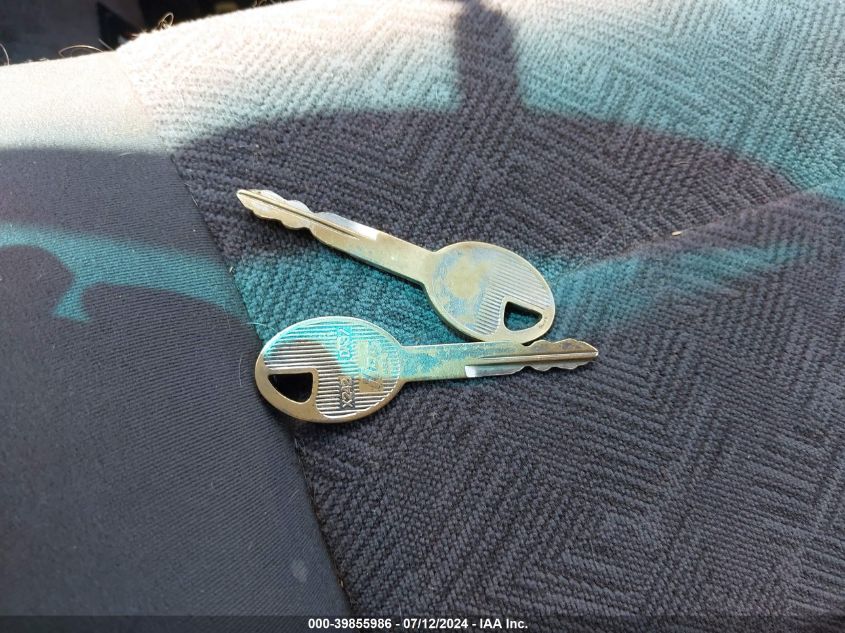 2001 Ford Explorer Xlt VIN: 1FMDU73E41ZA75282 Lot: 39855986