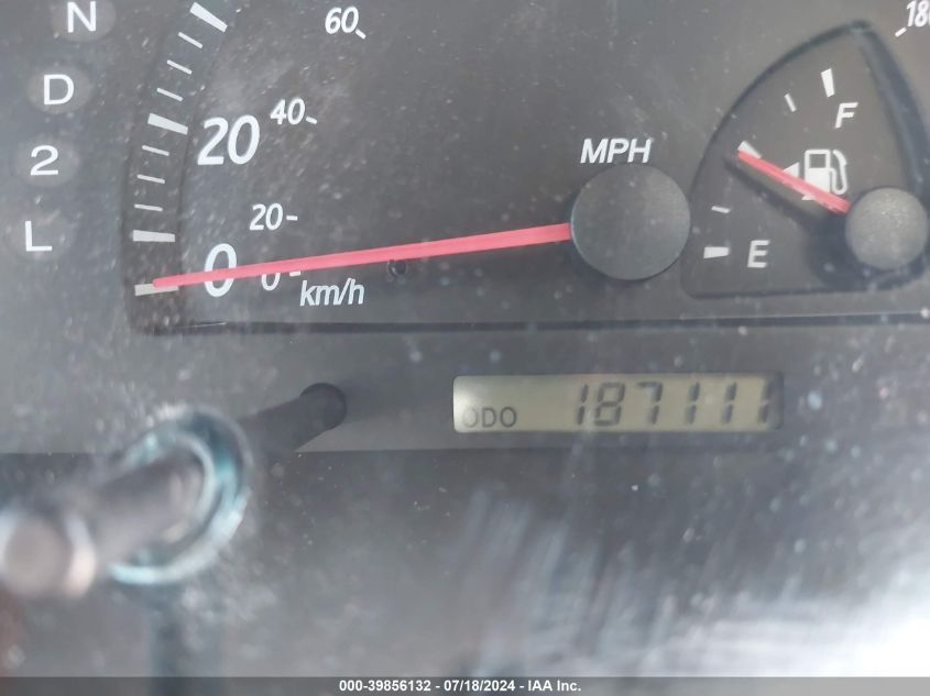 2004 Toyota Camry Le VIN: 4T1BE32K74U797951 Lot: 39856132