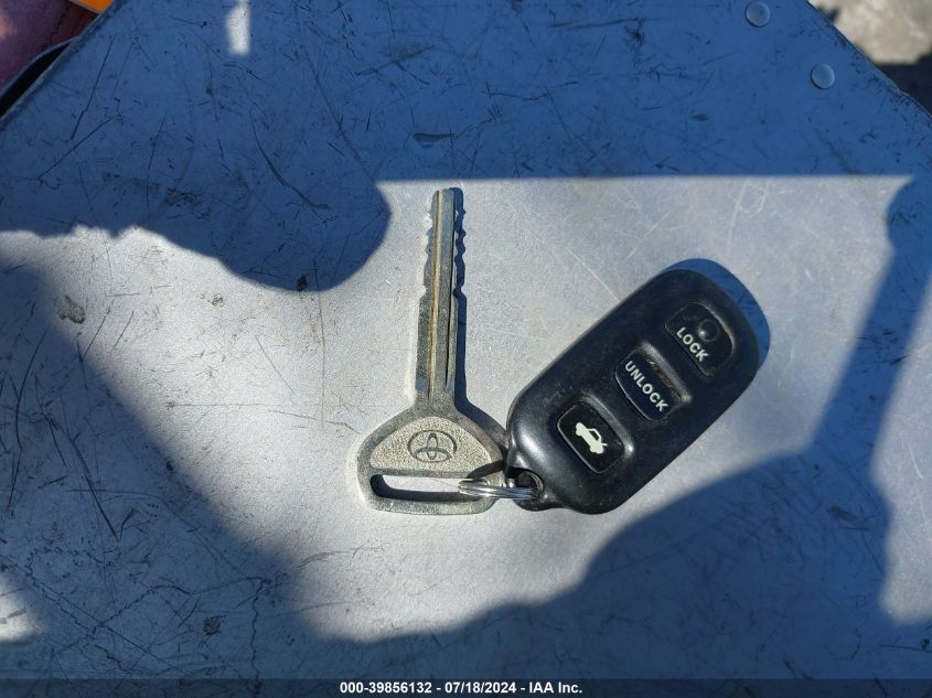 2004 Toyota Camry Le VIN: 4T1BE32K74U797951 Lot: 39856132