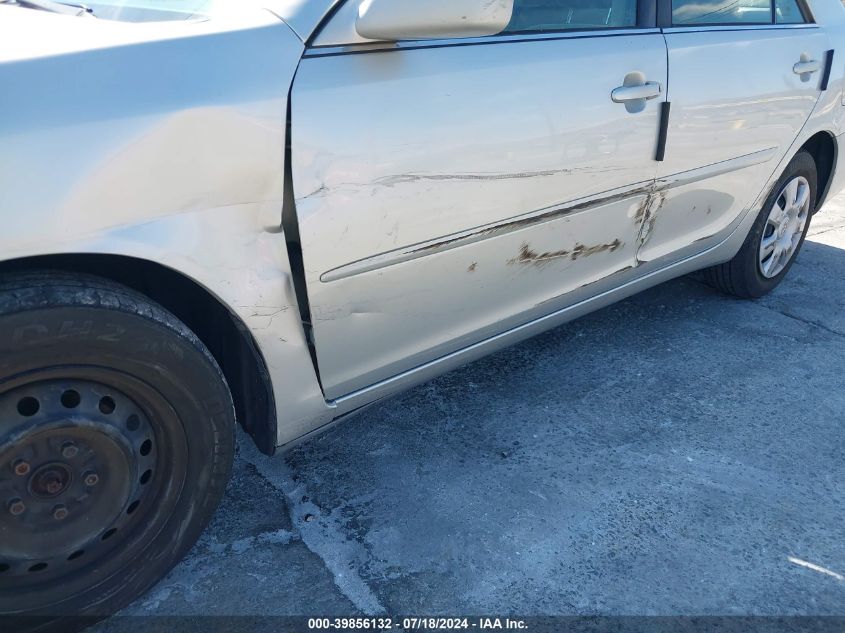 2004 Toyota Camry Le VIN: 4T1BE32K74U797951 Lot: 39856132