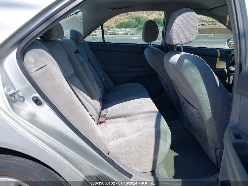 2004 Toyota Camry Le VIN: 4T1BE32K74U797951 Lot: 39856132