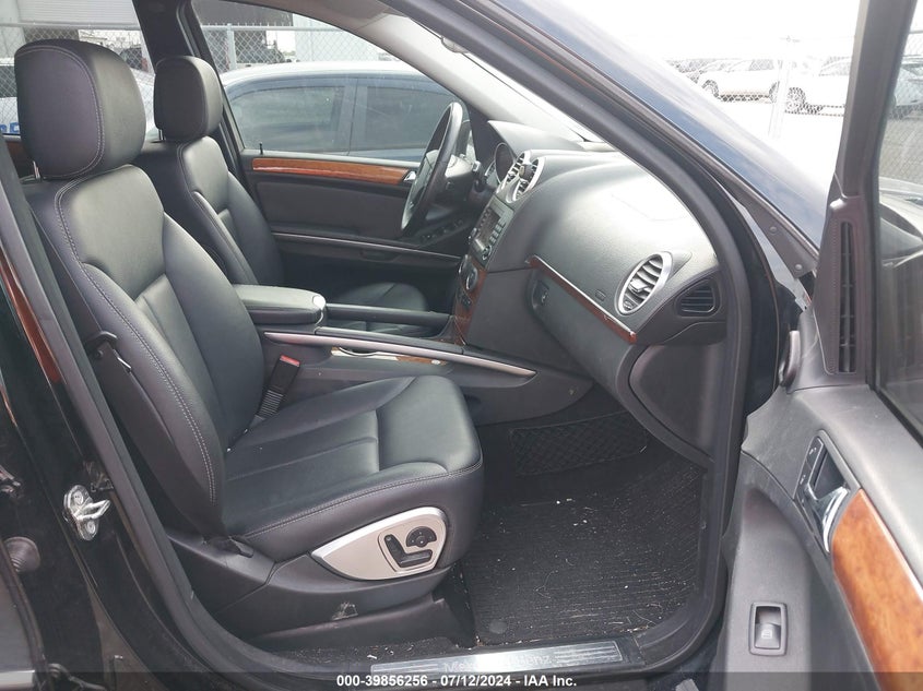 2007 Mercedes-Benz Gl 450 4Matic VIN: 4JGBF71E77A260583 Lot: 39856256