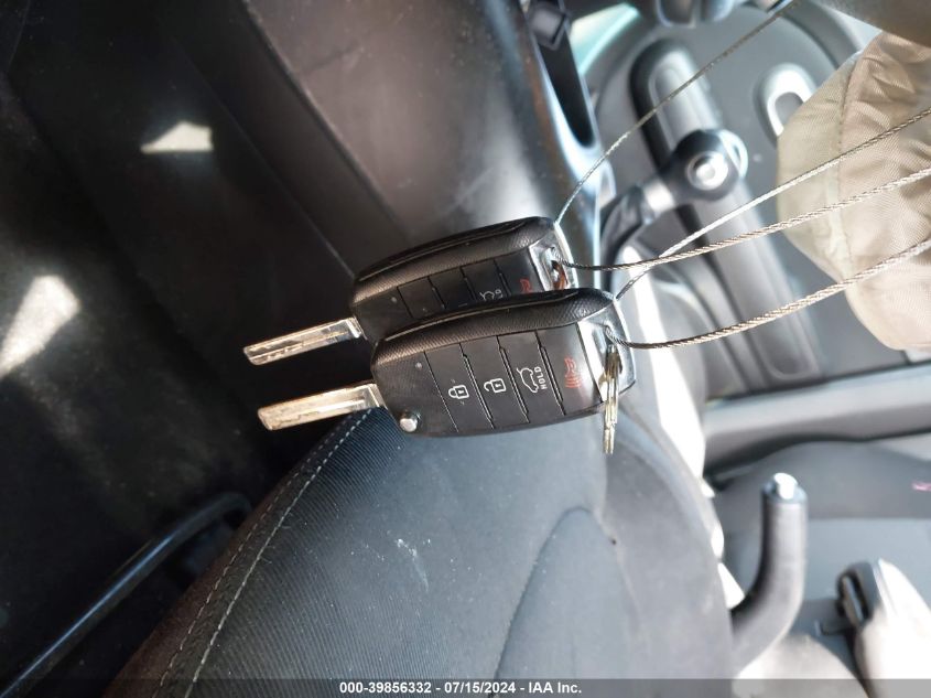 2018 Kia Soul + VIN: KNDJP3A57J7600695 Lot: 39856332