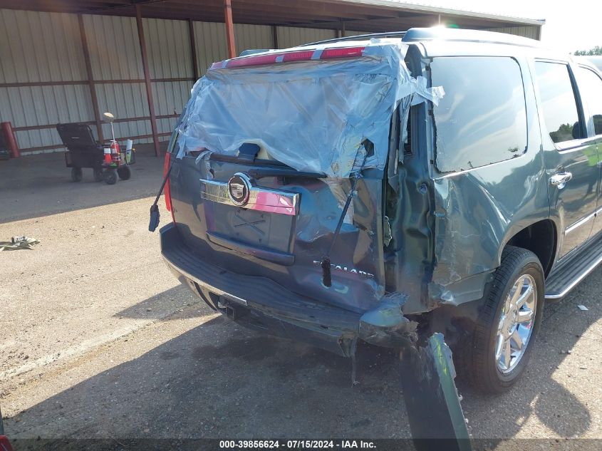 2008 Cadillac Escalade Standard VIN: 1GYFK638X8R106577 Lot: 39856624