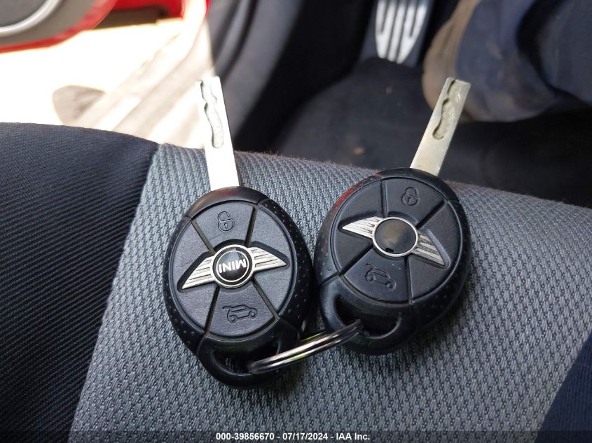 2005 Mini Cooper S VIN: WMWRE33505TL10332 Lot: 39856670