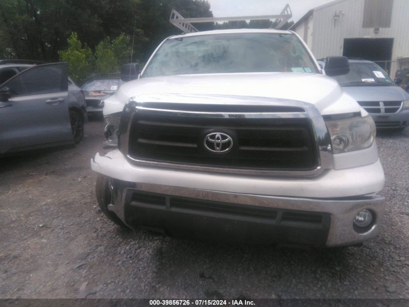 5TFUM5F12CX030244 2012 Toyota Tundra Grade 4.6L V8