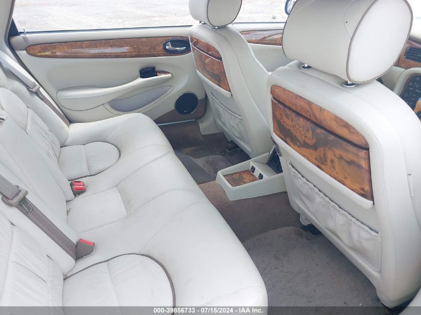 2001 Jaguar Xj8 Vanden Plas VIN: SAJDA24C81LF25049 Lot: 39856733