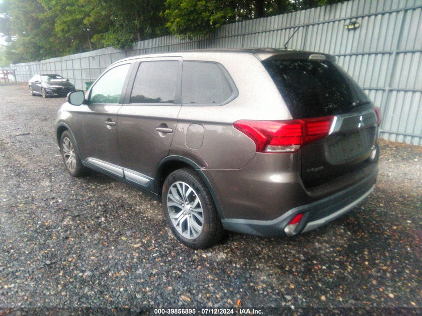 VIN JA4AZ3A3XGZ064454 2016 Mitsubishi Outlander, SE no.3