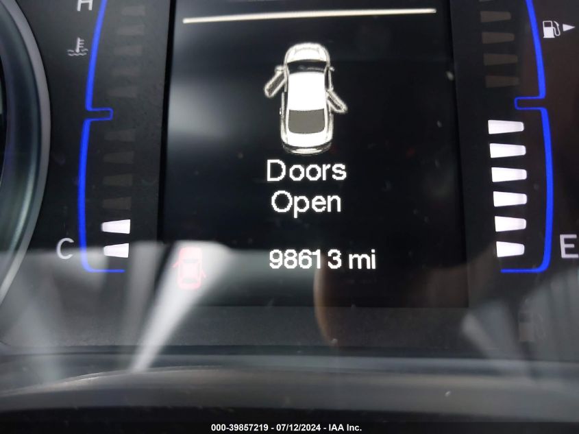 2015 Chrysler 200 S VIN: 1C3CCCBB4FN537670 Lot: 39857219