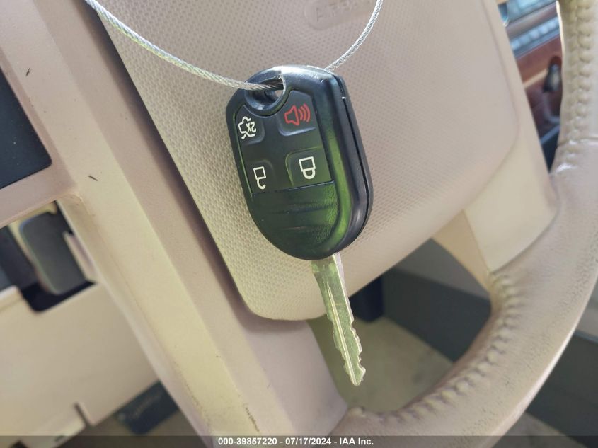 2010 Ford Expedition Eddie Bauer VIN: 1FMJU1H52AEB60041 Lot: 39857220