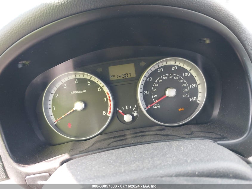 2009 Hyundai Accent Gls VIN: KMHCN46C49U330653 Lot: 39857308