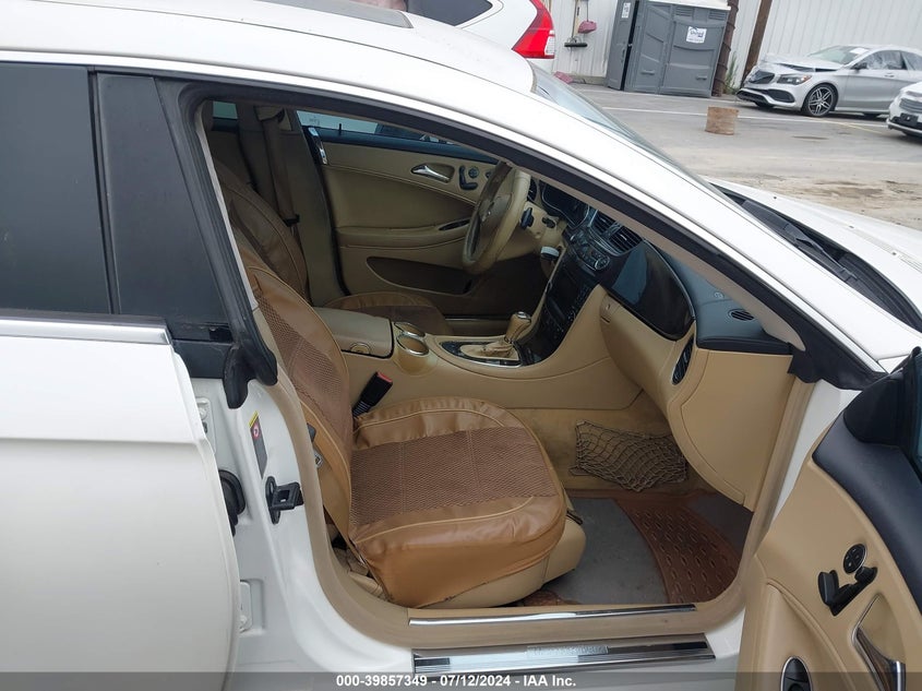 2009 Mercedes-Benz Cls 550 VIN: WDDDJ72X39A140753 Lot: 39857349