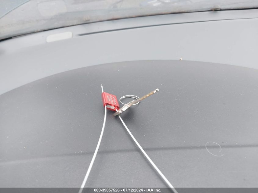 2000 Toyota Sienna Le VIN: 4T3ZF13C0YU261055 Lot: 39857526