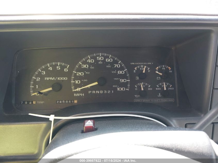 1999 Chevrolet Suburban 1500 Lt VIN: 3GNEC16R6XG193888 Lot: 39857822