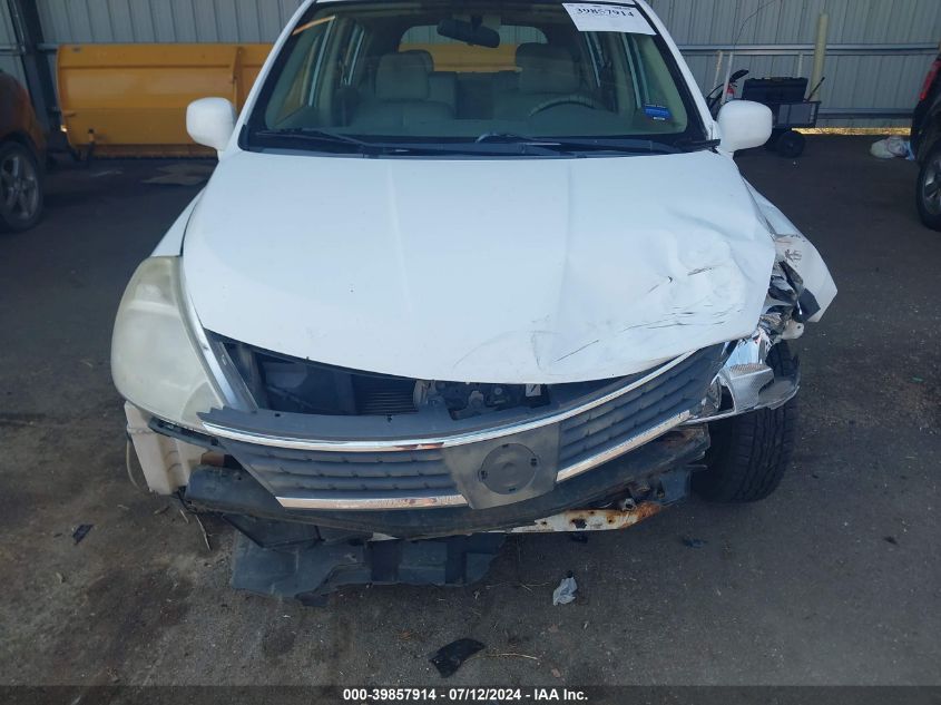 2007 Nissan Versa 1.8Sl VIN: 3N1BC13E27L411221 Lot: 39857914