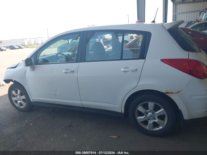 2007 Nissan Versa 1.8Sl VIN: 3N1BC13E27L411221 Lot: 39857914